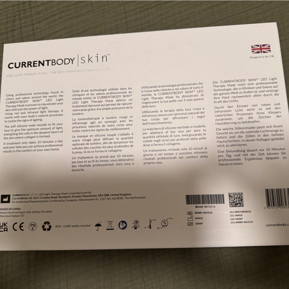 CurrentBody LED Mask - Picture 3 of 3